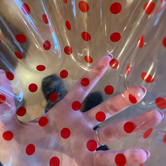 🔴Set of 2, medium size red & clear polka dot ruffle bowls, lightly used🔴 - Picture 5 of 8